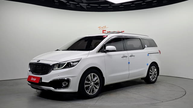 2017 KIA Carnival