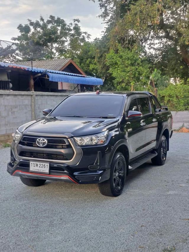 2020 TOYOTA Hilux