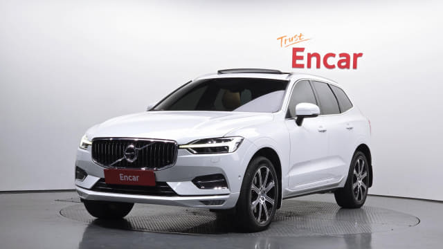 2020 VOLVO XC60