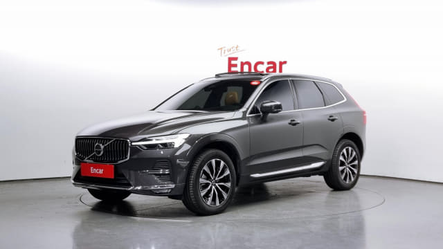 2023 VOLVO XC60