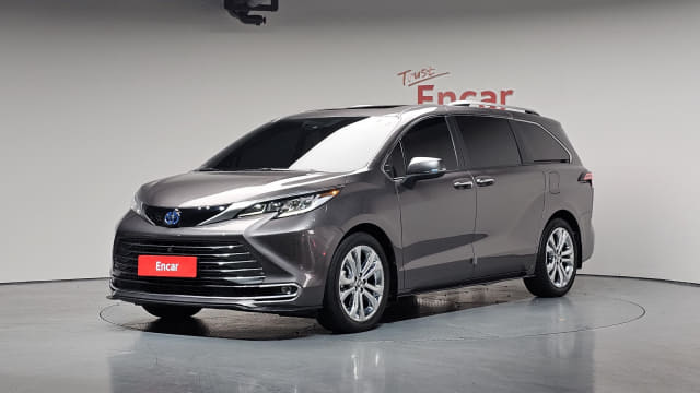 2023 TOYOTA Sienna, 