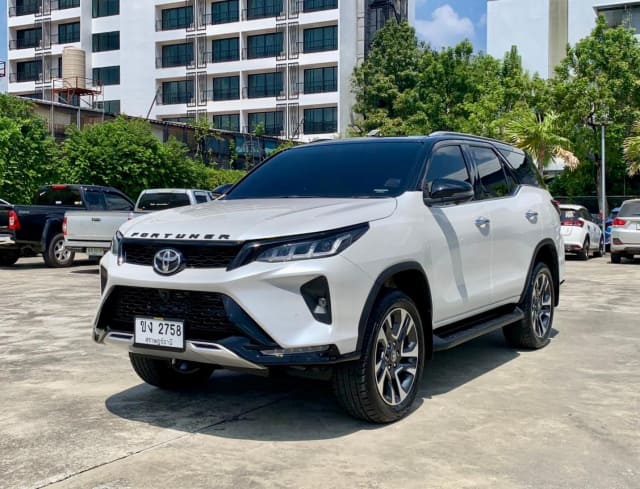 2021 TOYOTA Fortuner
