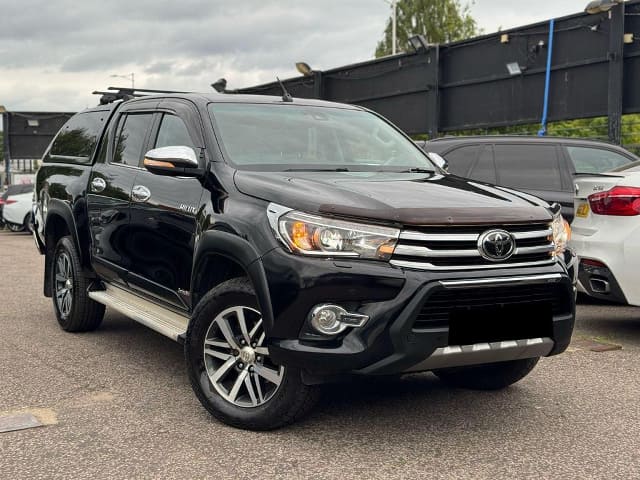 2017 TOYOTA Hilux