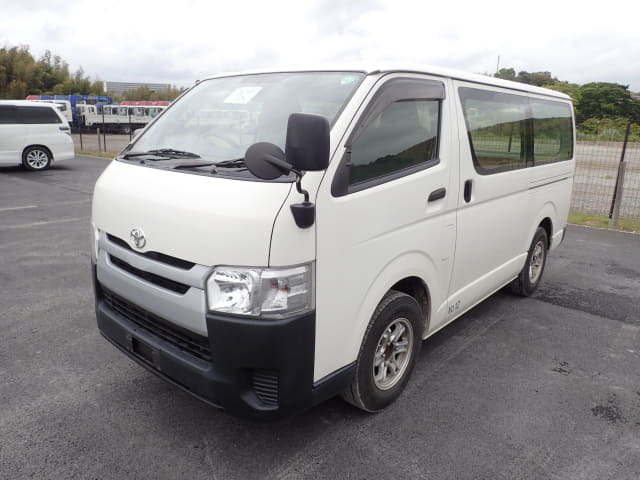 2020 TOYOTA Regiusace Van