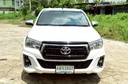 2019 TOYOTA Hilux