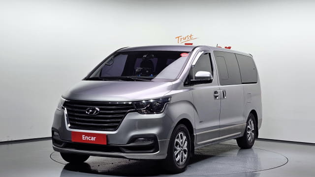 2018 HYUNDAI Grand Starex