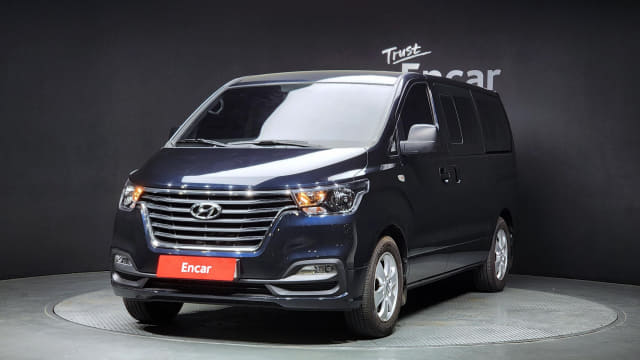2020 HYUNDAI Grand Starex