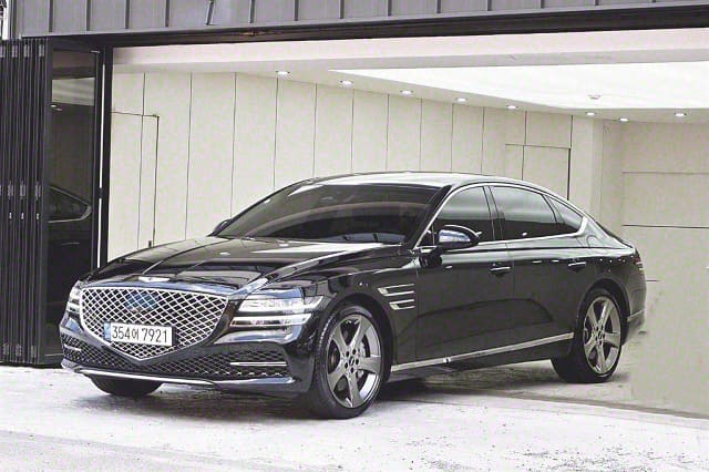2022 Genesis G80
