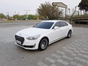 2017 Genesis EQ900