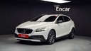 2019 VOLVO V40