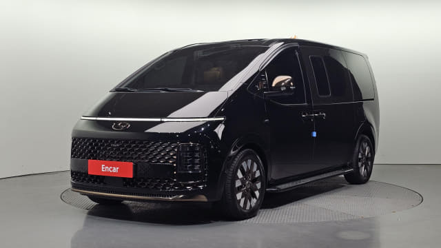 2023 HYUNDAI Staria