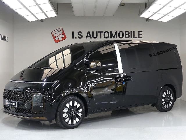 2025 HYUNDAI Staria
