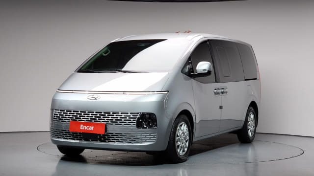 2023 HYUNDAI Staria