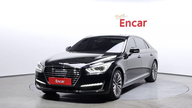 2017 Genesis EQ900