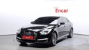 2017 Genesis EQ900