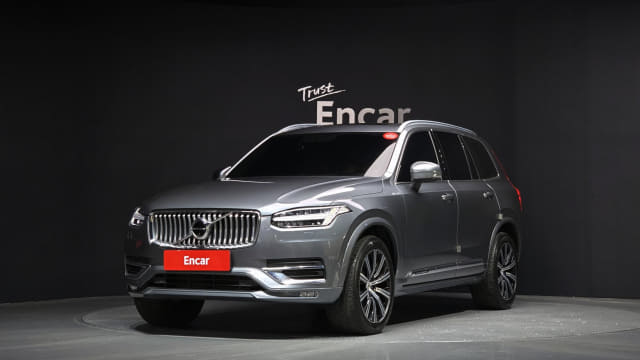 2020 VOLVO XC90