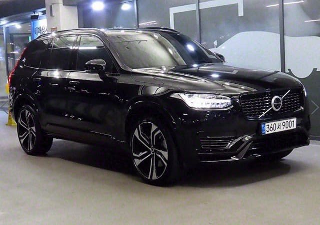 2021 VOLVO XC90
