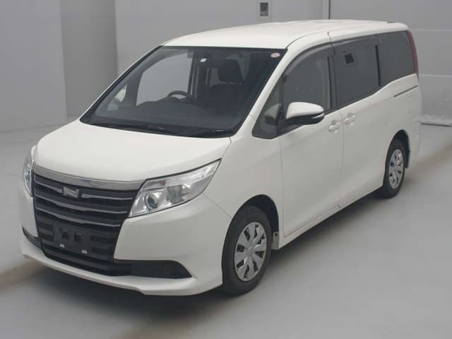 2016 TOYOTA Noah