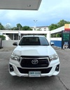 2020 TOYOTA Hilux, 