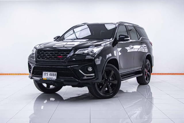 2017 TOYOTA Fortuner, 