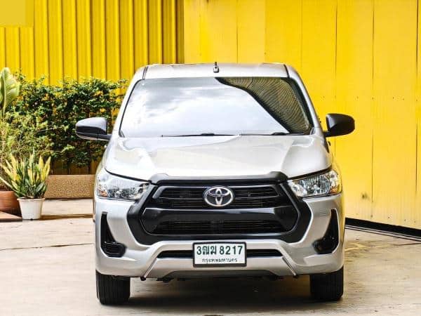 2020 TOYOTA Hilux