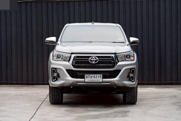 2020 TOYOTA Hilux