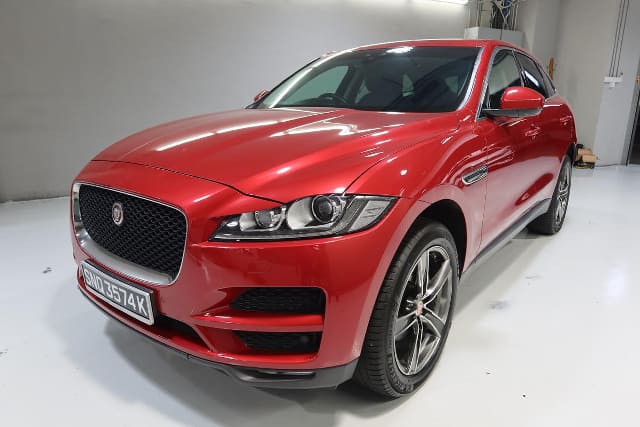 2016 JAGUAR F-PACE