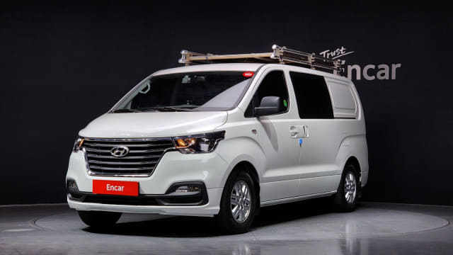 2020 HYUNDAI Grand Starex