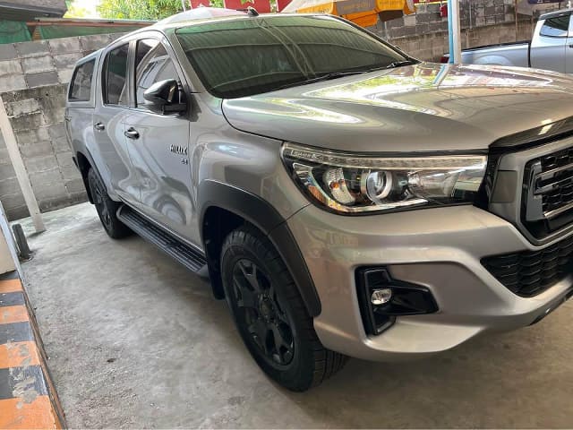 2019 TOYOTA Hilux