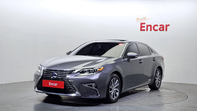 2017 LEXUS ES