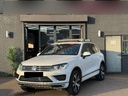 2016 VOLKSWAGEN Touareg