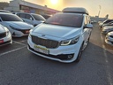 2017 KIA Carnival