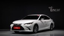 2019 LEXUS ES