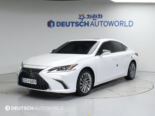 2023 LEXUS ES