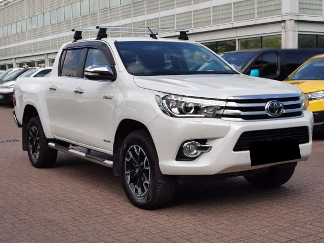 2017 TOYOTA Hilux