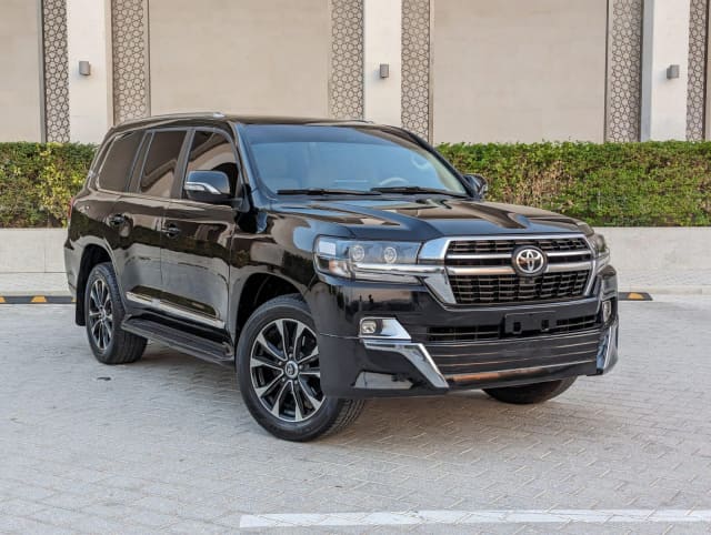 2021 TOYOTA Land Cruiser