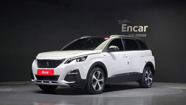 2018 PEUGEOT 5008