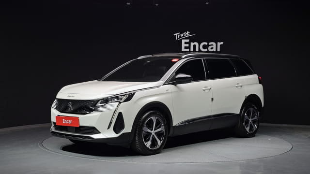 2022 PEUGEOT 5008