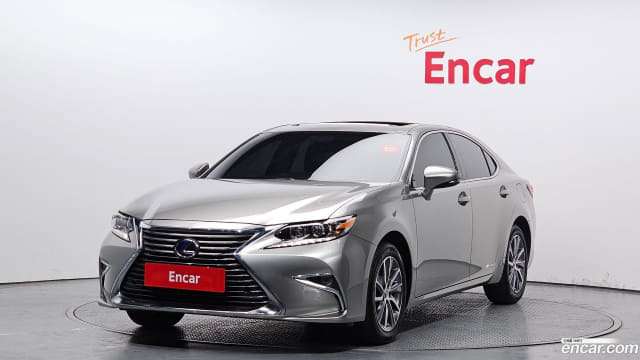 2017 LEXUS ES
