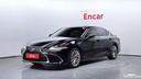 2019 LEXUS ES