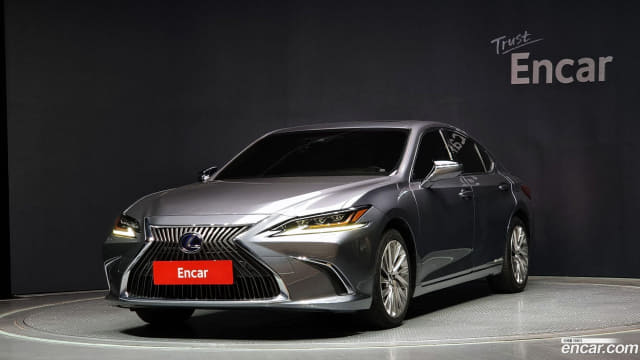 2021 LEXUS ES