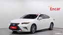 2017 LEXUS ES