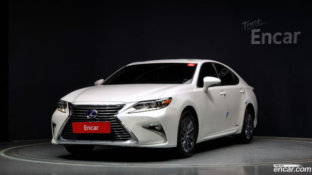 2017 LEXUS ES