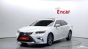 2017 LEXUS ES