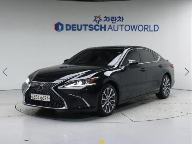 2021 LEXUS ES