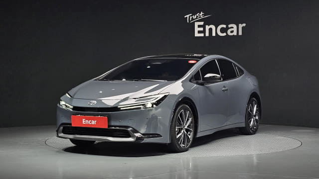 2024 TOYOTA Prius, 