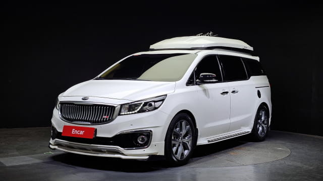 2017 KIA Carnival
