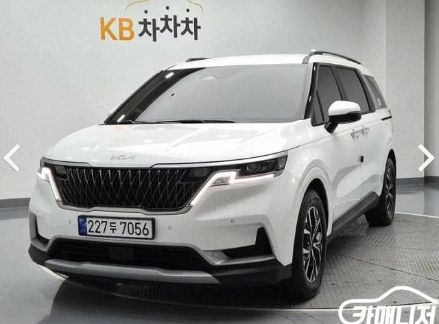 2023 KIA Carnival