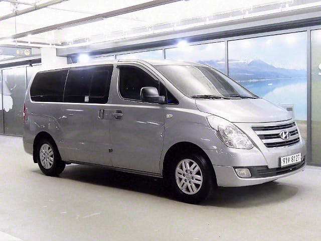 2017 HYUNDAI Grand Starex