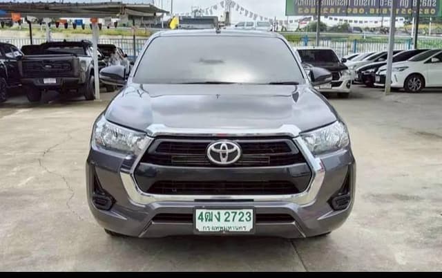 2023 TOYOTA Hilux, 